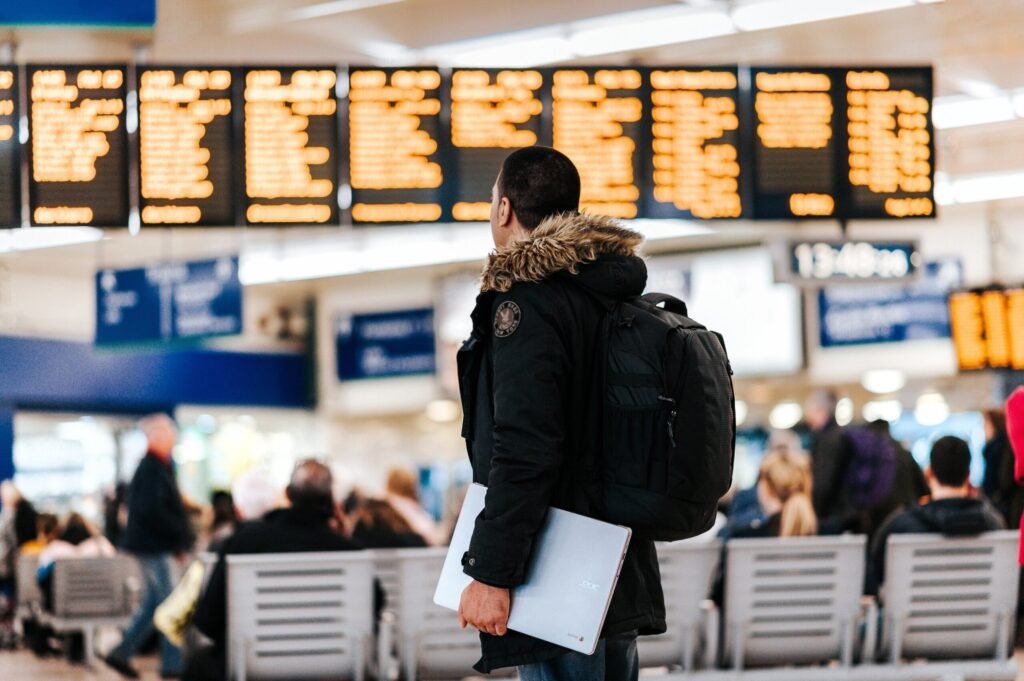 How To Navigate Airports Like A Pro: Time-Saving Tips