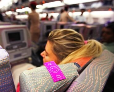 How To Travel Comfortably On Long Flights-Top Tips Revealed